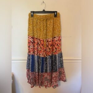long floral patterned skirt (one size)